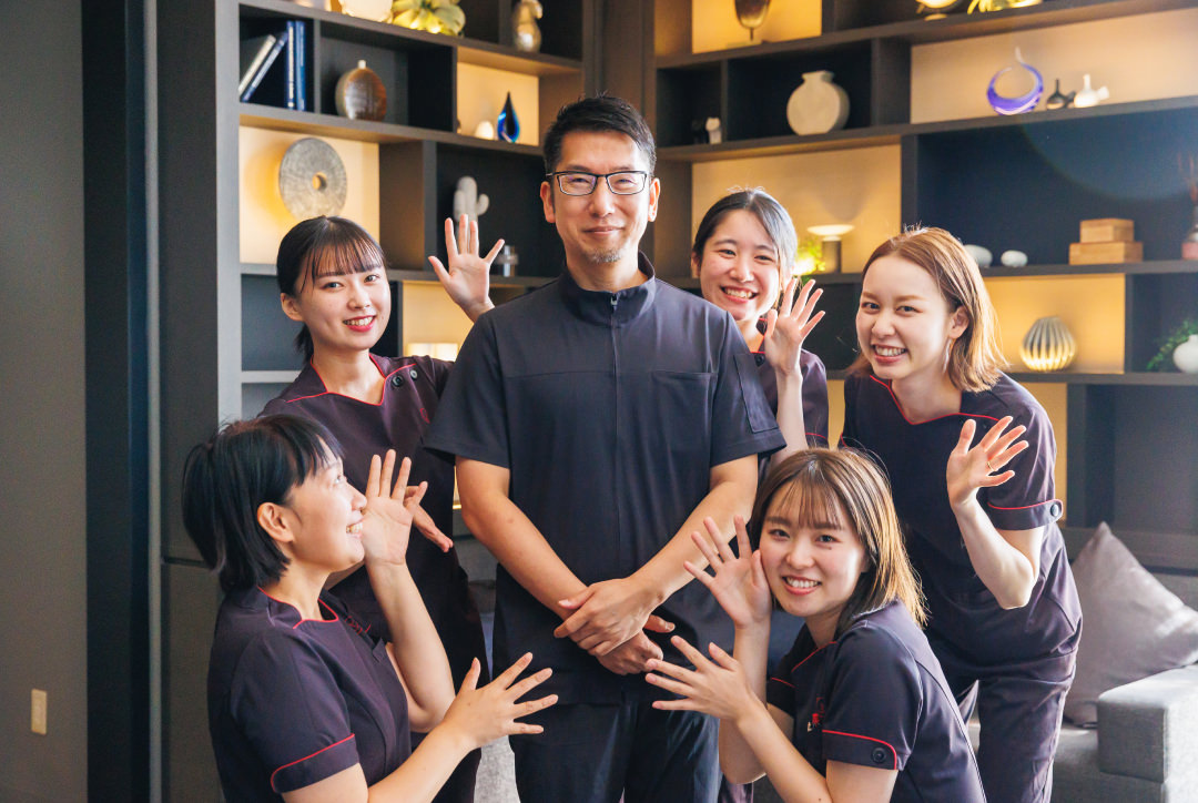 上田院長とスタッフ